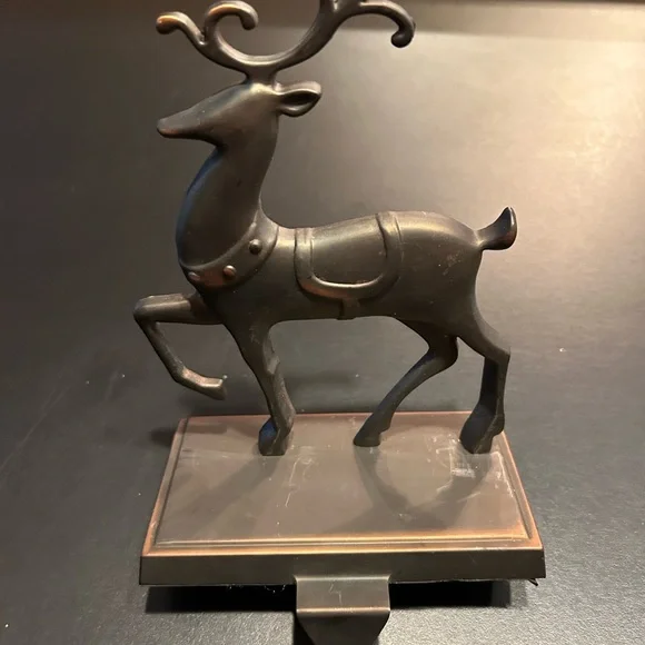 Assorted Stocking Holders - Picture 3 of 4